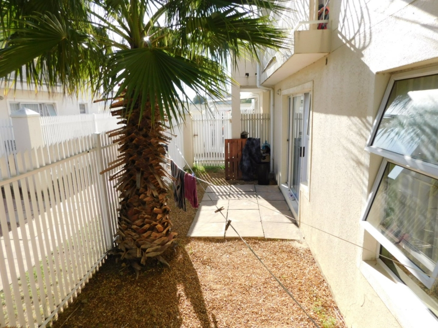 3 Bedroom Property for Sale in Whispering Pines Western Cape